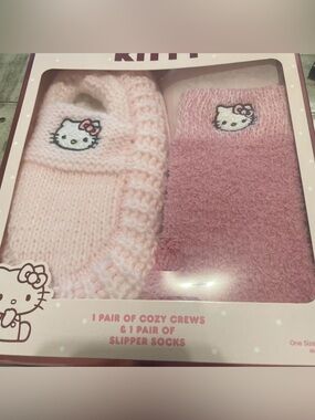 Hello Kitty✨🤍🩷 Pink Pair: Cozy Crew and Slipper Socks
